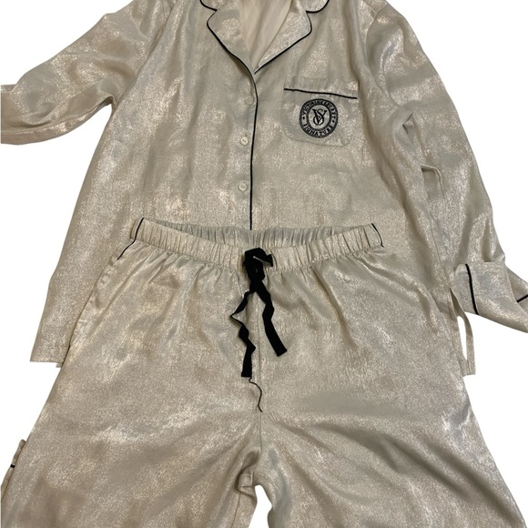 Victoria's Secret Other - Victoria's Secret sleepwear